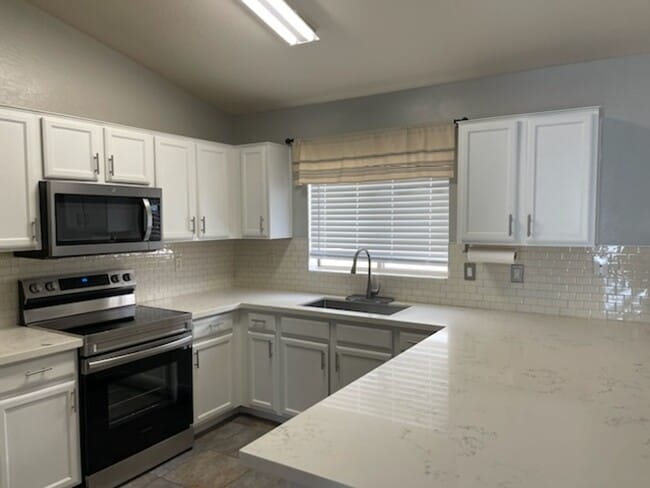 Building Photo - Maricopa 3 bedroom rental