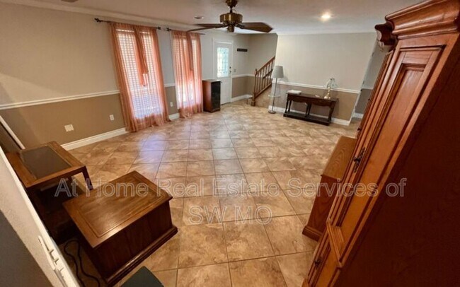 Foto del edificio - 226 Lilac Ln