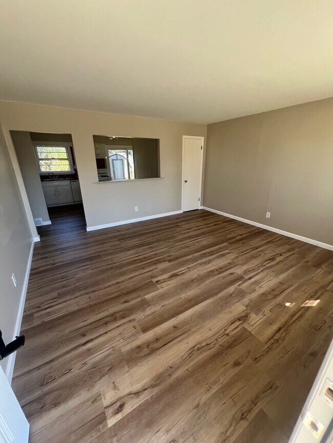 Foto del edificio - 11117 Florence Ave