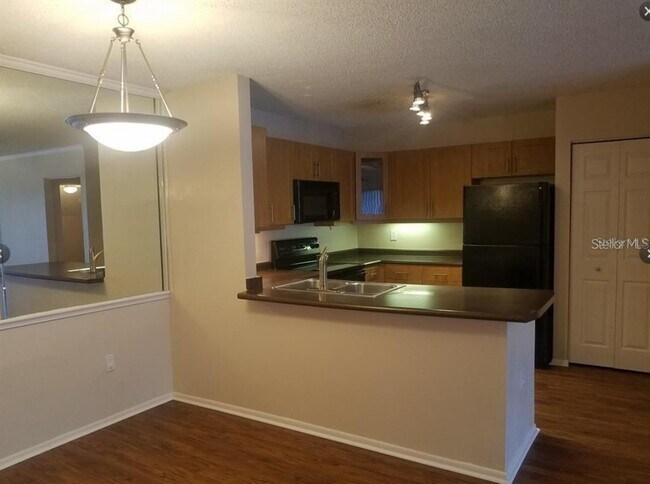 Foto del edificio - 5551 Baywater Dr