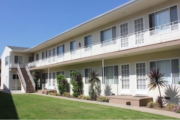 Foto del edificio - 6330 W 79th St