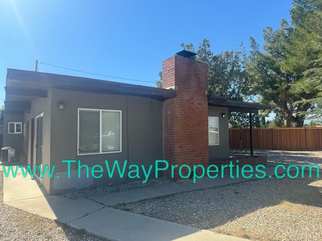 17637 Sultana St, Hesperia, CA 92345 House Rental in Hesperia, CA