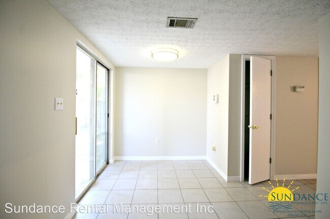 Building Photo - 2 br, 1.5 bath House - 2415 Winter Park Court