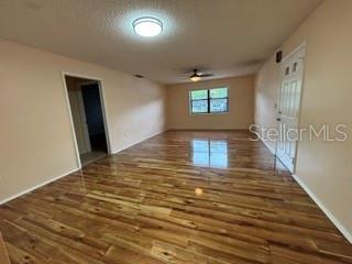 Foto principal - 8199 Terrace Garden Dr
