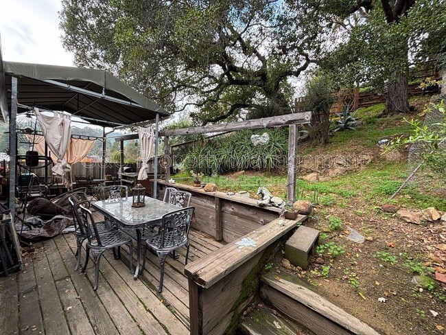 Photo - 8 Alvina Ave House