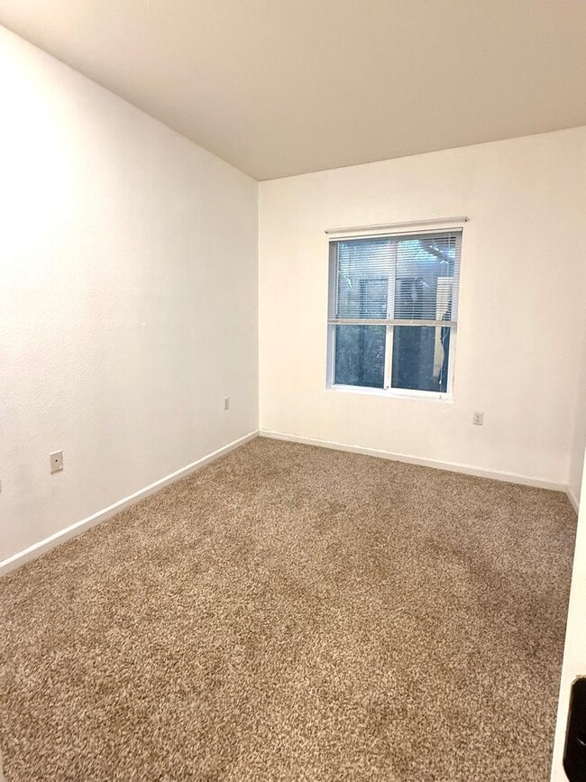 Foto del edificio - Move-In Specials Through 11/15 – 2 Bedroom...