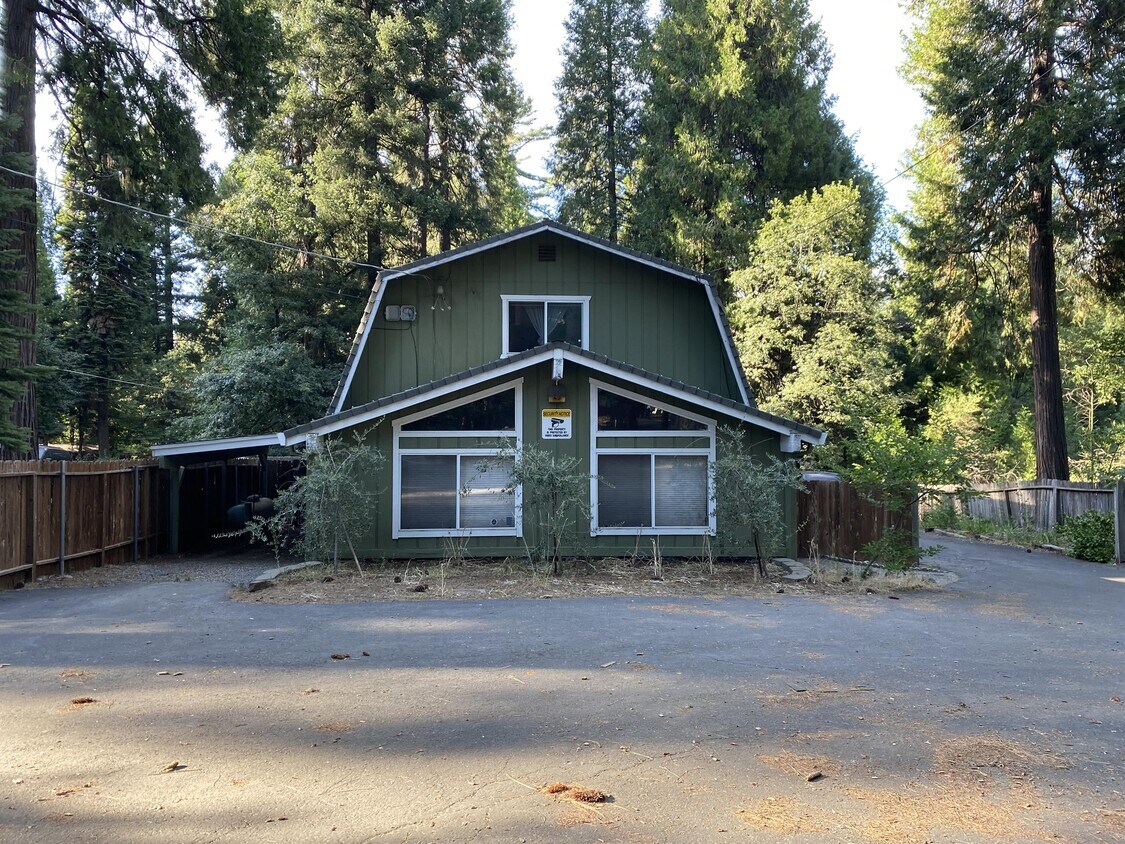 6023 Pony Express Trail, Pollock Pines, CA 95726 House Rental in