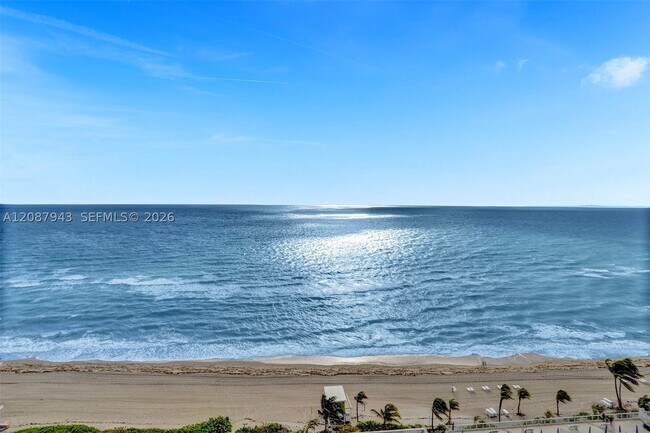Building Photo - 2030 S Ocean Dr