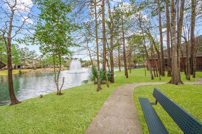 Foto del edificio - 31114 Lakeview Bend Ln