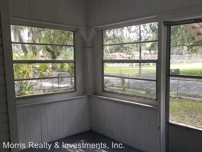 Building Photo - 2 br, 1 bath House - 401 South Street