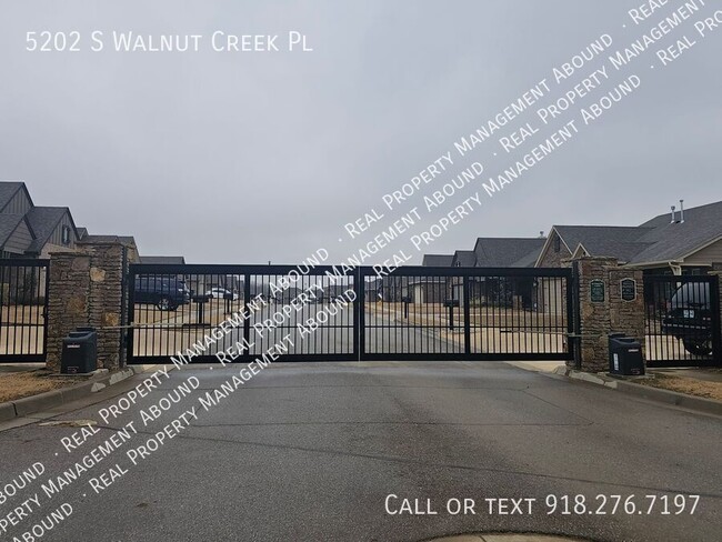 Building Photo - Gated Community, Turn Key!  Sand Springs!