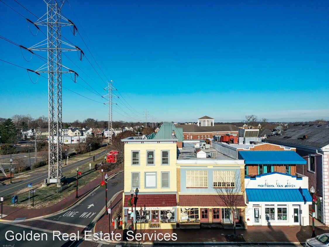 Foto principal - 1 br, 1 bath House - 773 Station Street Su...