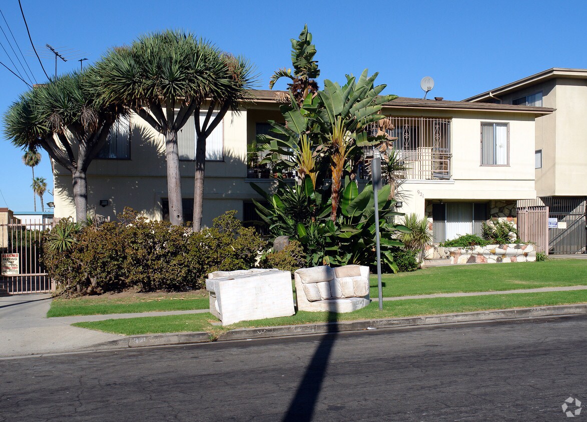 Building Photo - 921 N Inglewood Ave