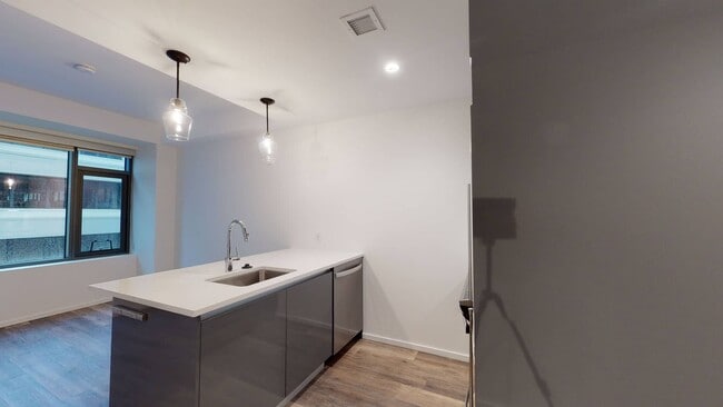 Interior Photo - 345 Harrison