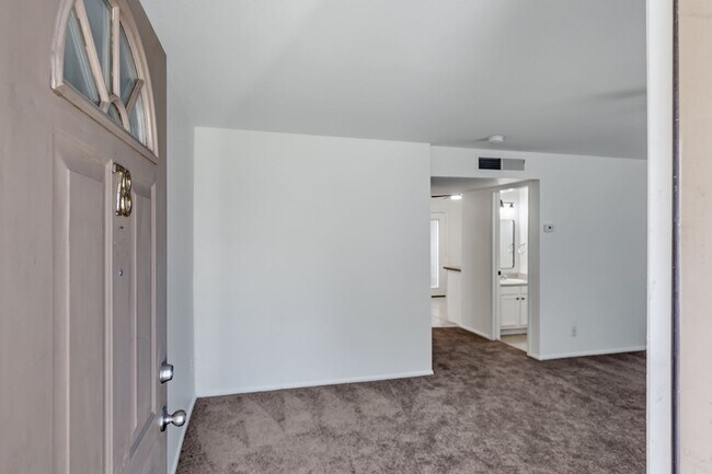 Foto del edificio - Remodeled 3/2 off Indian School & 43rd Ave