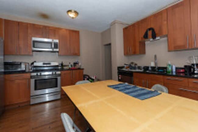 AMAZINGGGG 4 BED 2 BATH!!!! - AMAZINGGGG 4 BED 2 BATH!!!! Apartment