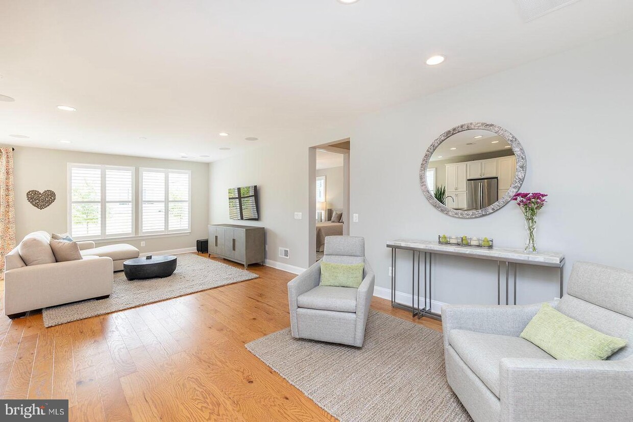 Foto principal - 138 Mallard Dr