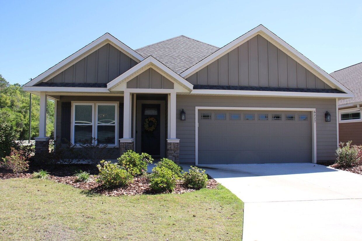 3 br, 2 bath House - 6227 SW 46th Drive - House Rental in Gainesville ...