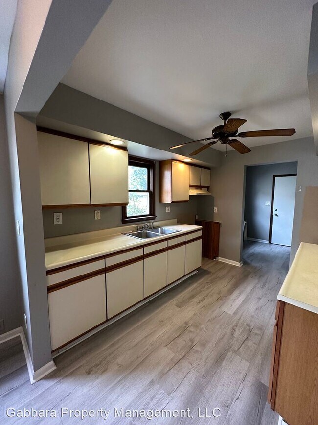 Building Photo - 2 br, 1 bath House - 7239 Theut