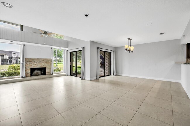 Foto del edificio - 22845 Ironwedge Dr