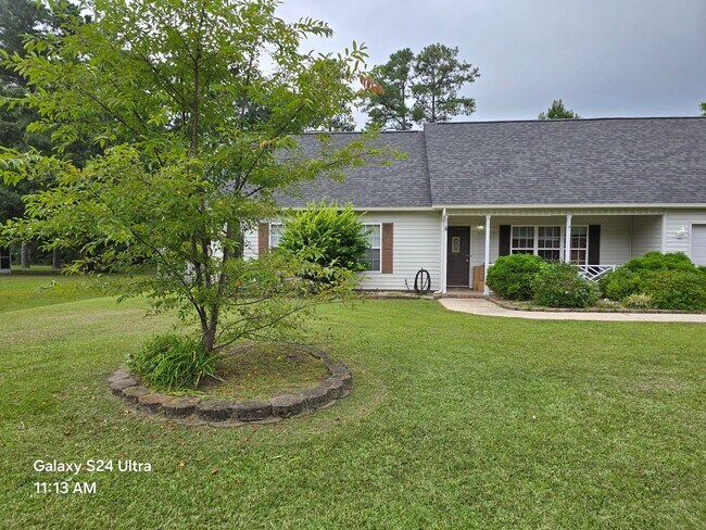 Building Photo - Coming Soon!   3 Bedroom, 2 bath house wit...