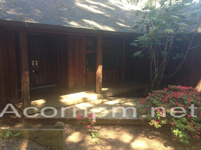 Foto del edificio - 24799 Bolton Hill Rd