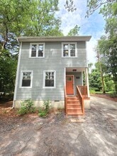 Building Photo - 106 Hillsdale Dr