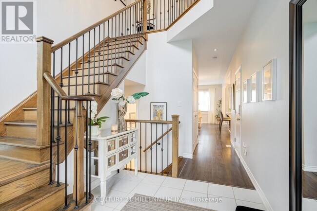 Building Photo - 100 Kempenfelt Trail