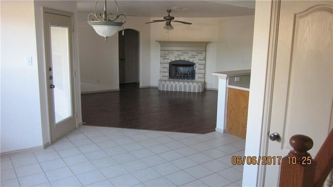 Building Photo - 5625 Blackmon Ct