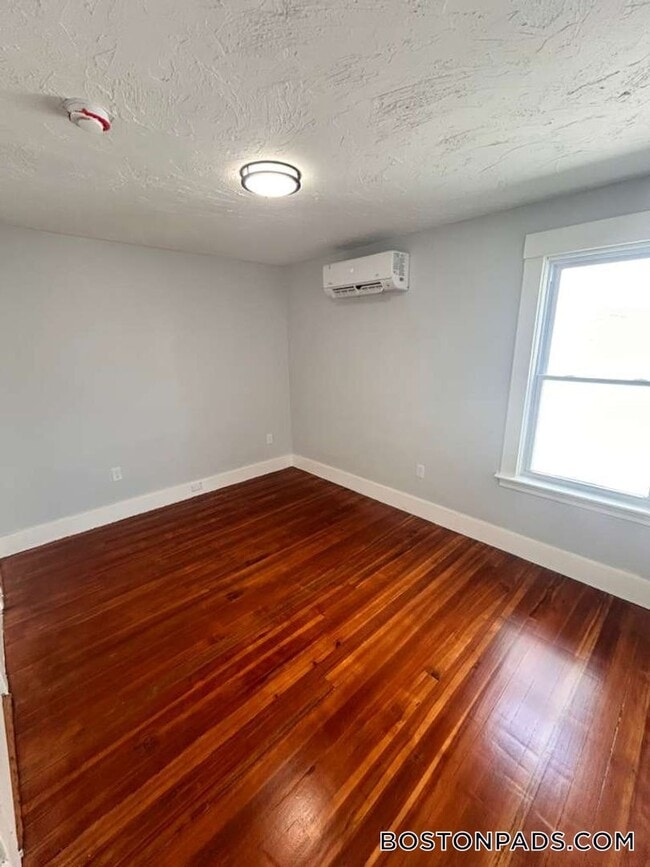 Foto del edificio - 67 Fairlawn Ave