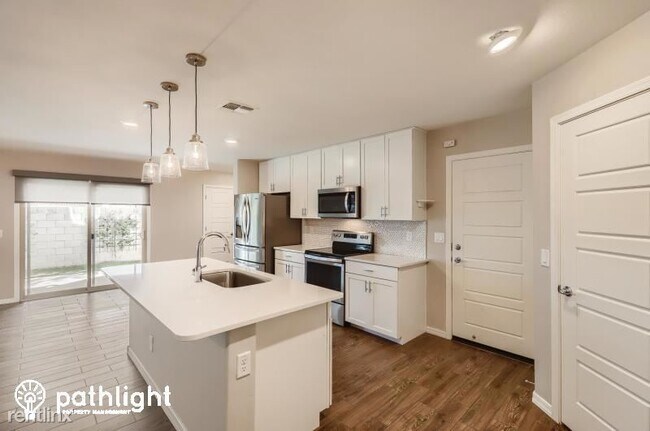 Building Photo - 3 br, 2.5 bath House - 11641 N 165th Ln UNIT