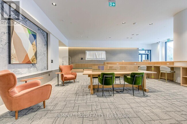 Building Photo - 395 Square One Dr