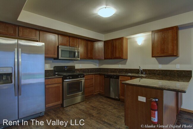 Building Photo - E. Kinzi Cir