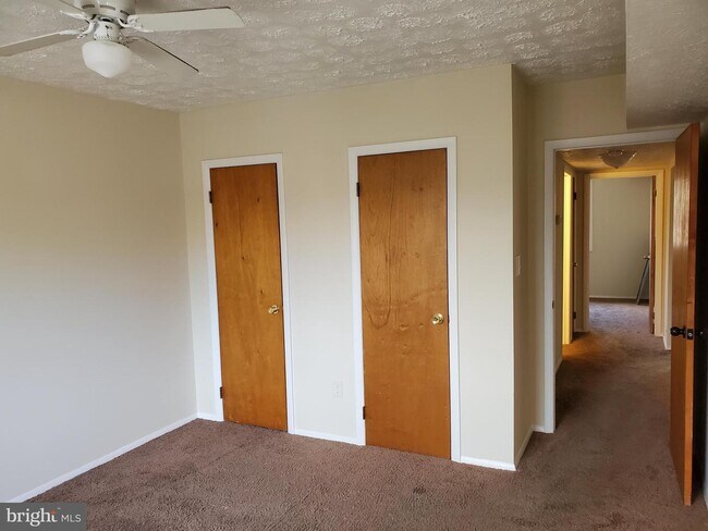 Building Photo - 22024 Gloucester Ct
