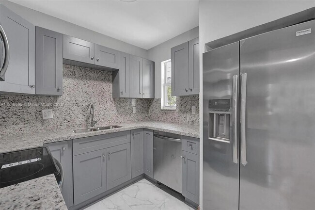 Foto del edificio - 2134 Dewey St