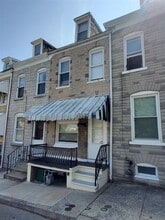 Building Photo - 423 Chapel Terrace