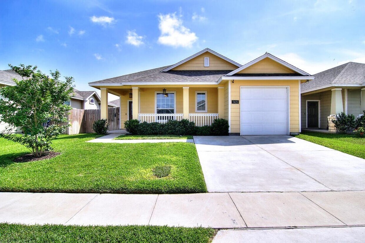 7425 Russ 3/bed 2/bath 1995/month House Rental in Corpus Christi