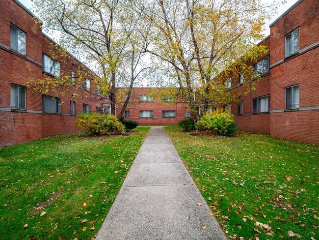 Interior Photo - Heights Garden Apartments