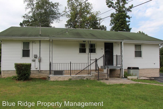 Foto del edificio - 1532 Parton Dr