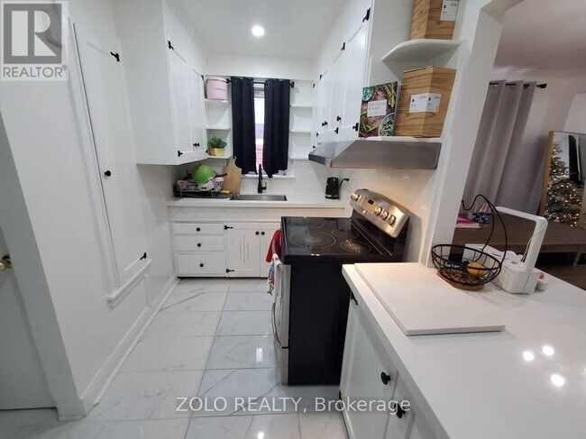 Building Photo - 344 Northcliffe Blvd