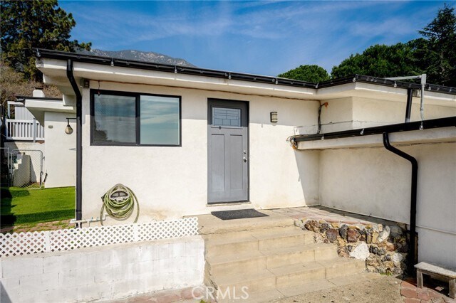 Foto del edificio - 3113 Harmony Pl