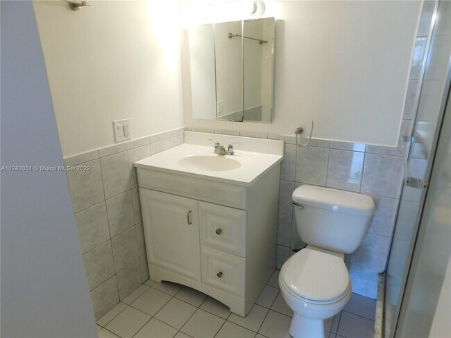 Foto del edificio - 4705 NW 7th St
