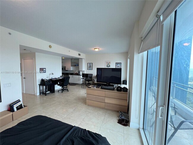 Building Photo - 60 SW 13th St