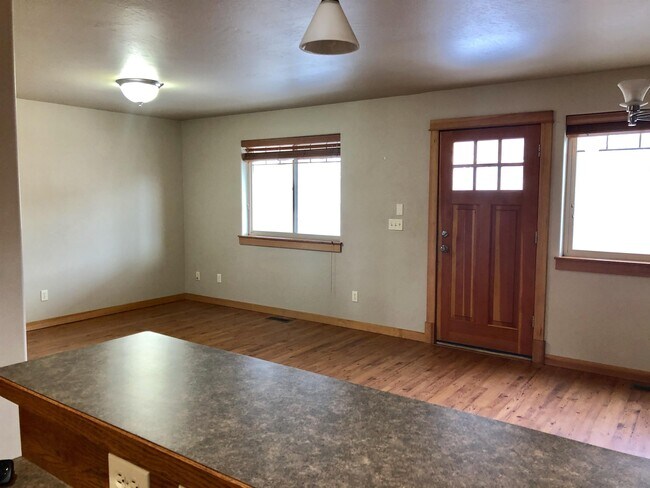 Building Photo - 2961 N 27th Ave