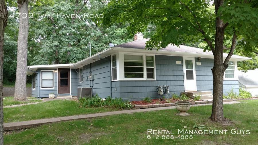 Primary Photo - Very Nice 3 Bed 1 Bath in Minnetonka!