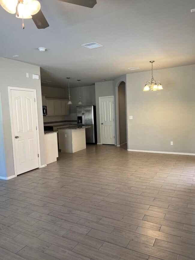 Building Photo - 6720 Red Canyon Sage Ln