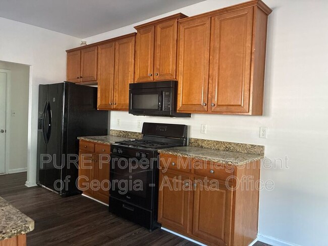 Building Photo - 1424 Saphire Dr