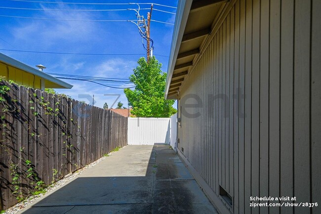 Foto del edificio - 3024 53rd St
