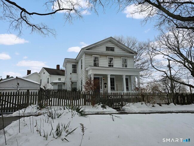 Foto del edificio - 19 Howard Ave