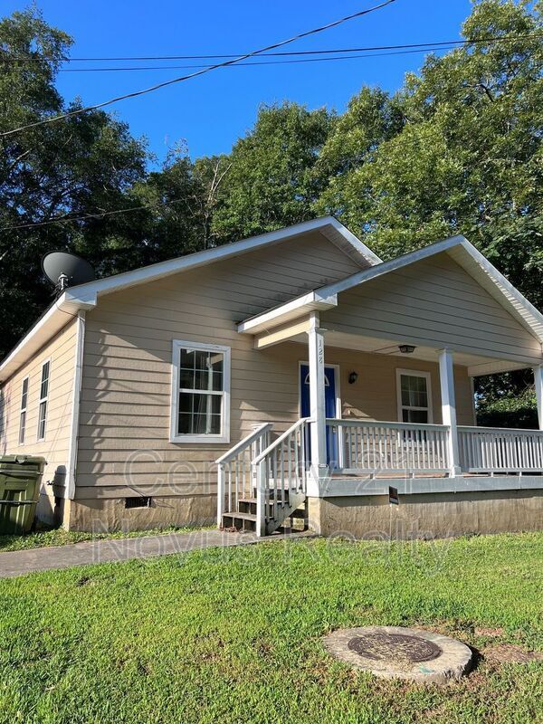 Building Photo - 128 Foster St